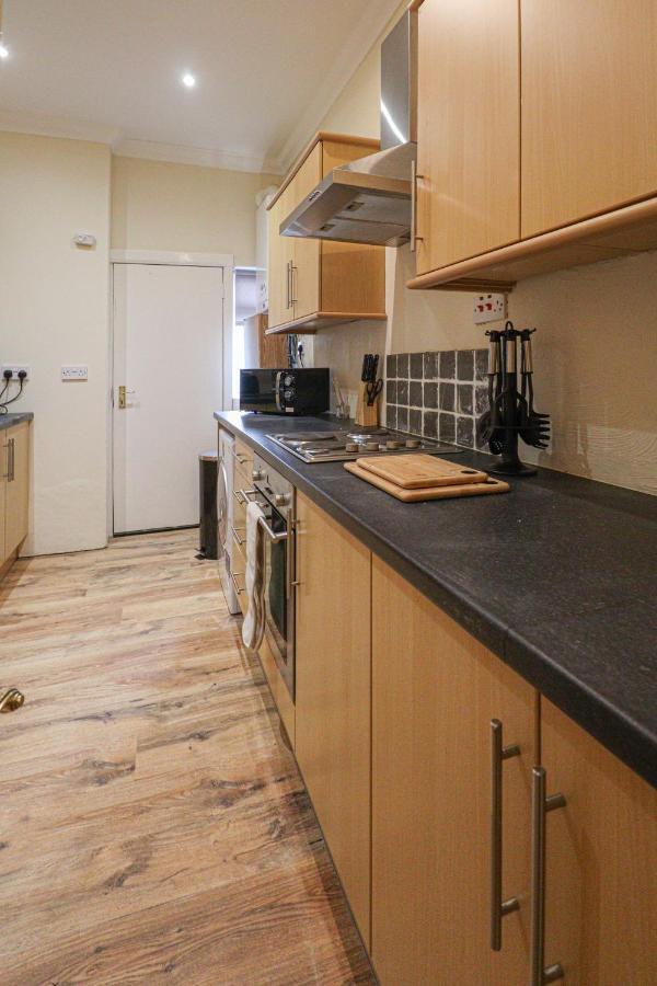Cosy Ardrossan Apartment Экстерьер фото